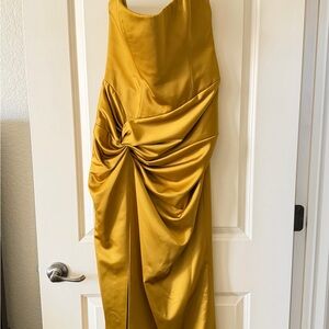 Elegant Strapless Satin Dress in Gold